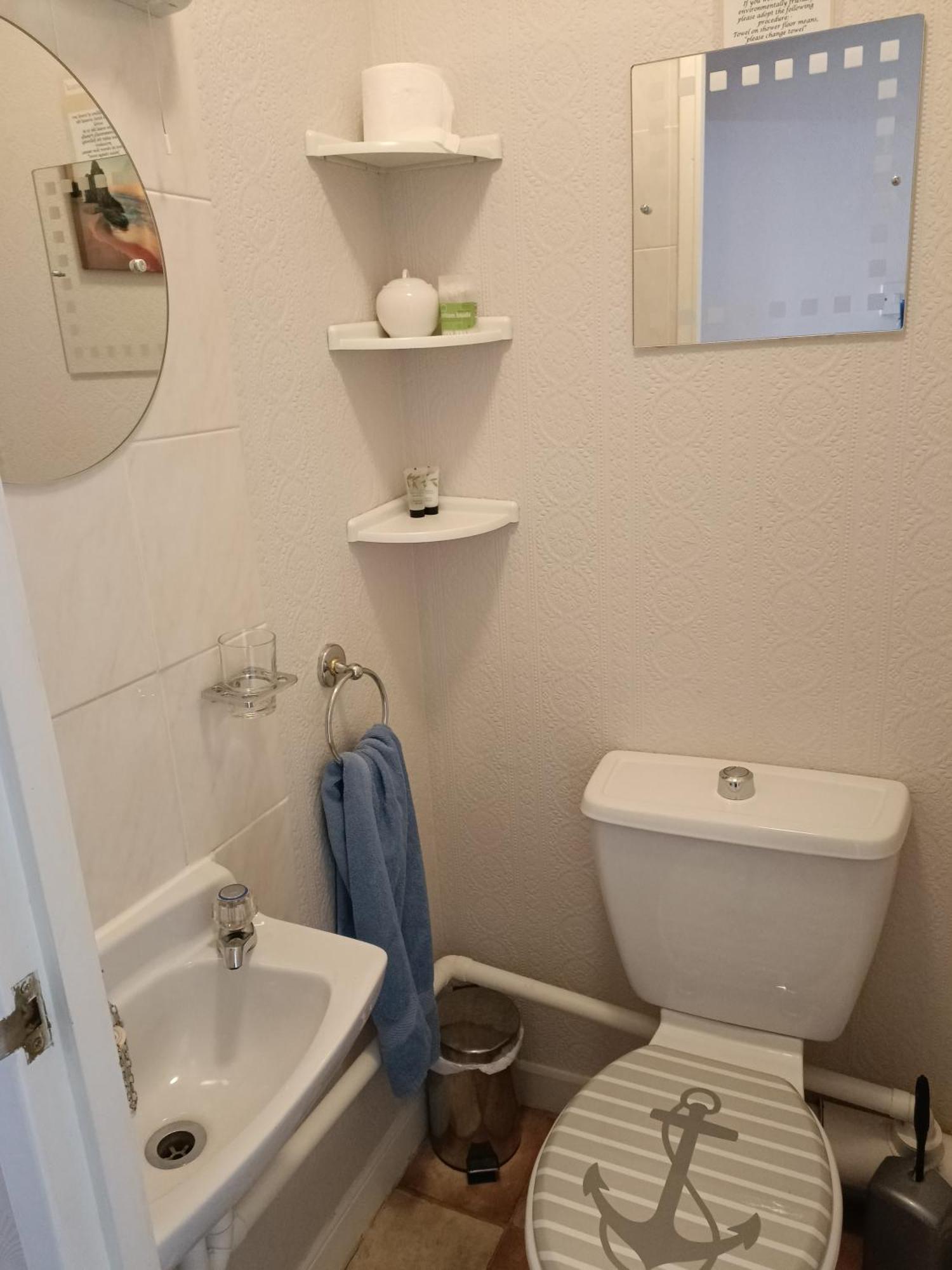 Lawnswood Guest House Торки Екстериор снимка