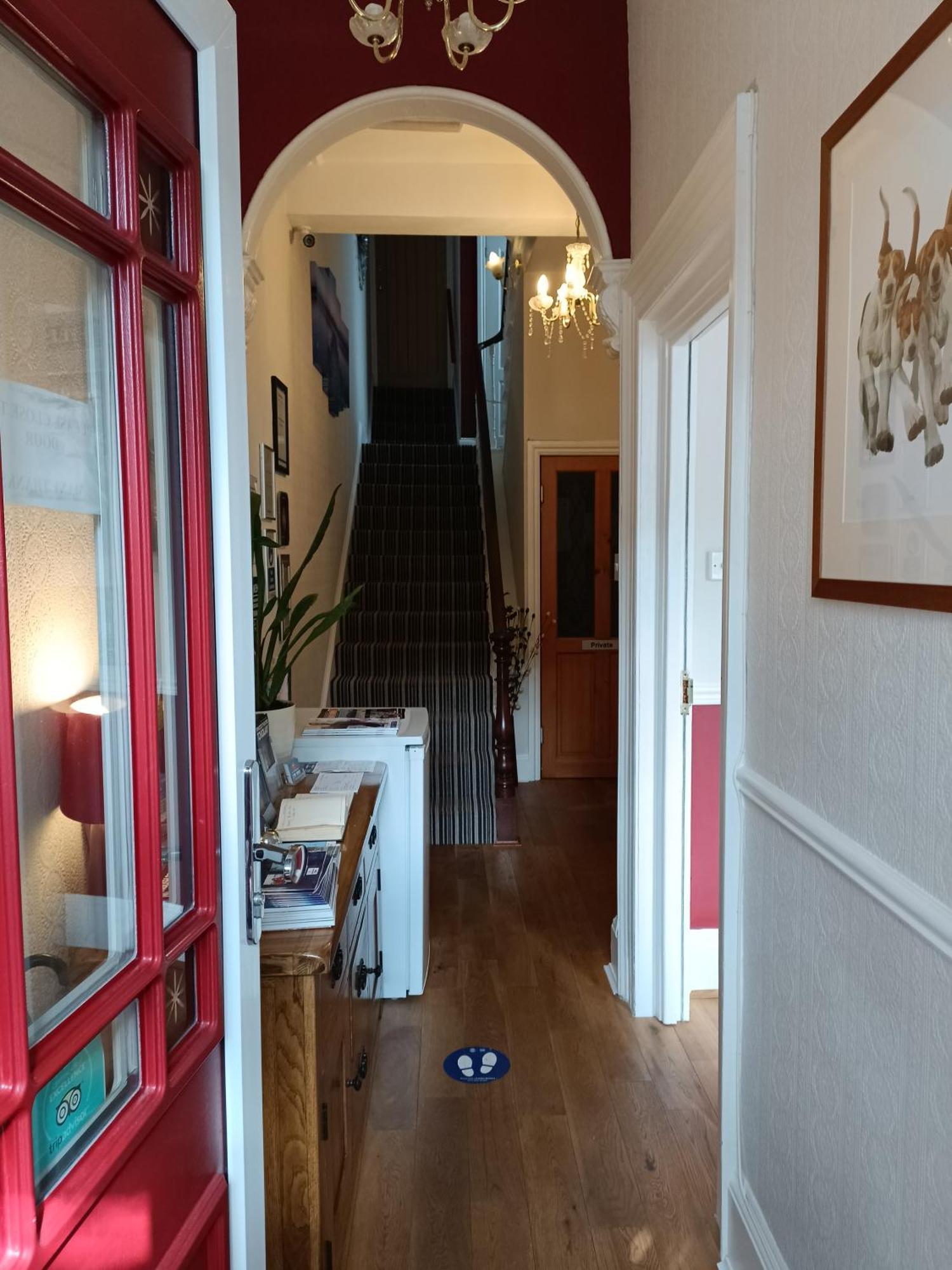 Lawnswood Guest House Торки Екстериор снимка